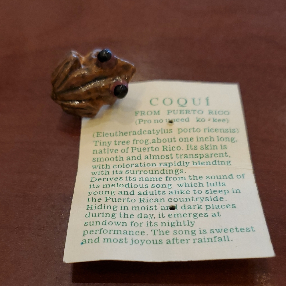 Coqui Vintage Resin Tree Frog